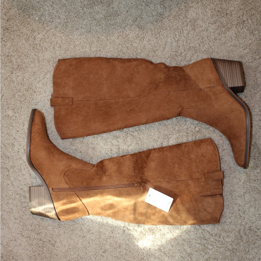 NWT Universal Threads Barb Boots